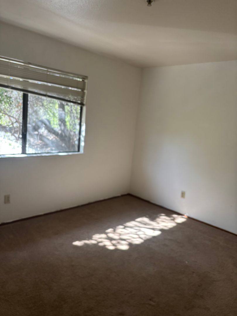 Apartment for rent at 22236 Main St, Hayward, CA 94541