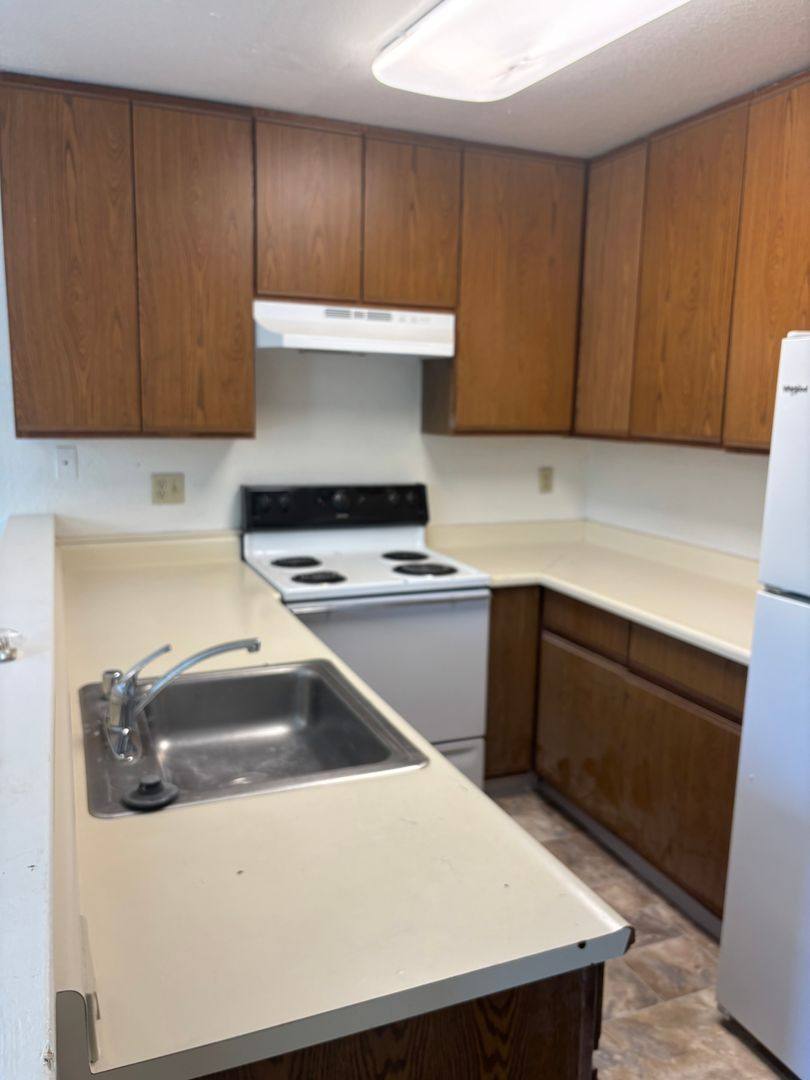 Apartment for rent at 22236 Main St, Hayward, CA 94541