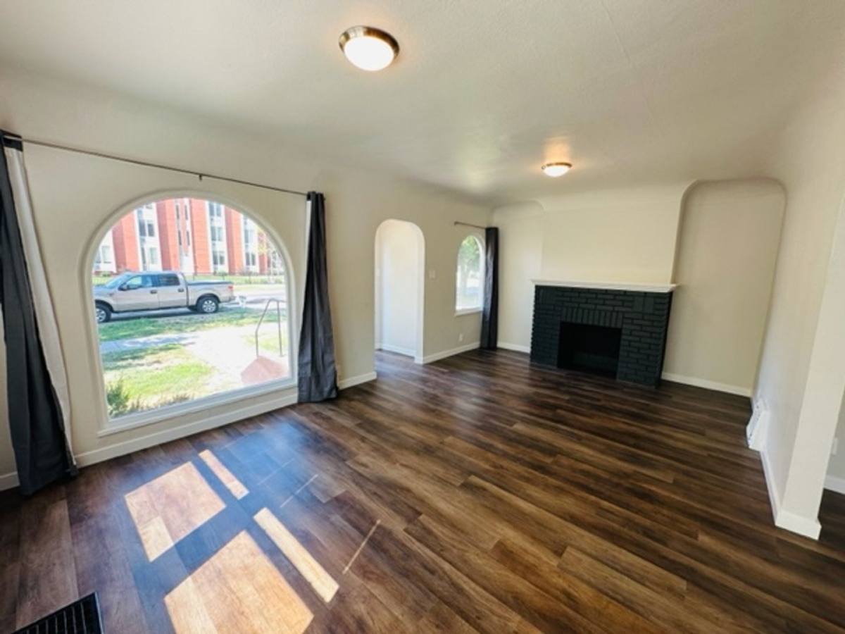 Townhouse for rent at 2005 Cleveland Blvd, Caldwell, ID 83605