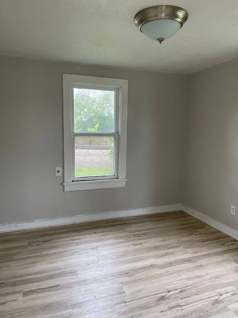 House for rent at 201 Front St, Exeter, MO 65647