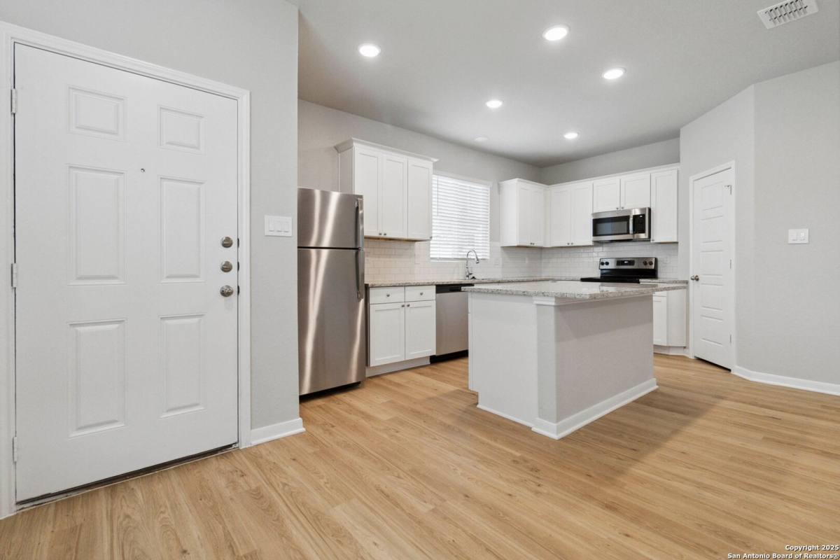 Townhouse for rent at 13310 Rowdy Cove #102, San Antonio, TX 78249
