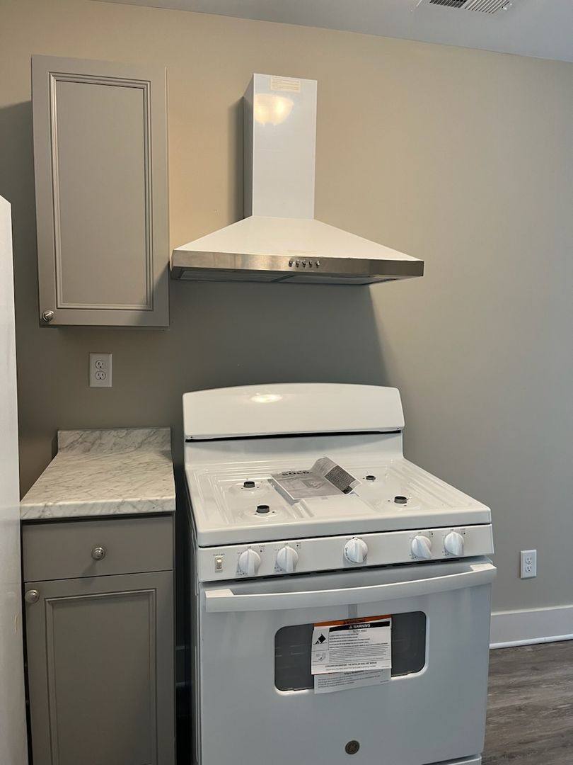 Apartment for rent at 705 Camp St, Louisville, KY 40203