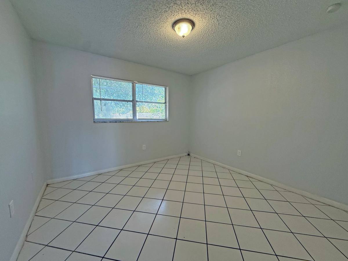 Condo for rent at 2 N Fernwood Ave, Clearwater, FL 33765