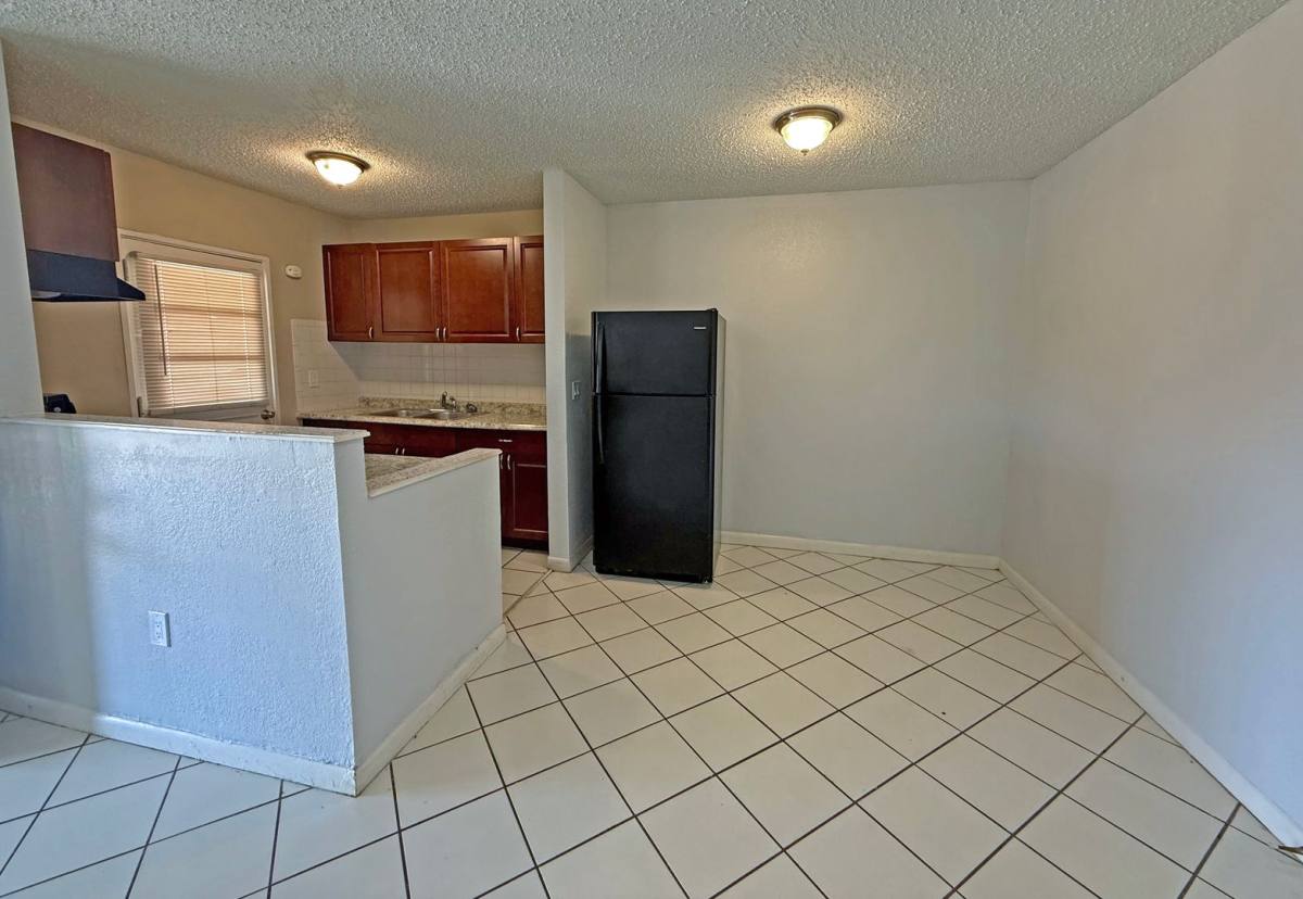 Condo for rent at 2 N Fernwood Ave, Clearwater, FL 33765