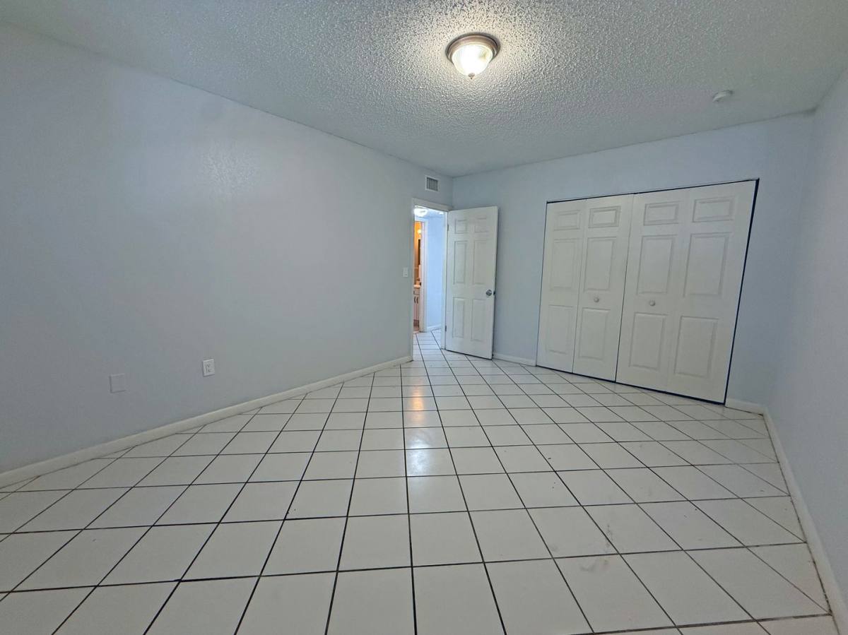 Condo for rent at 2 N Fernwood Ave, Clearwater, FL 33765