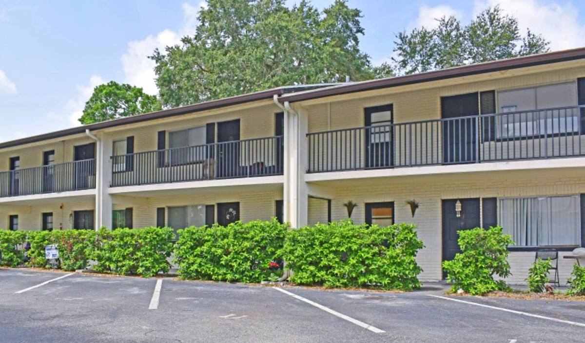 Condo for rent at 2 N Fernwood Ave, Clearwater, FL 33765