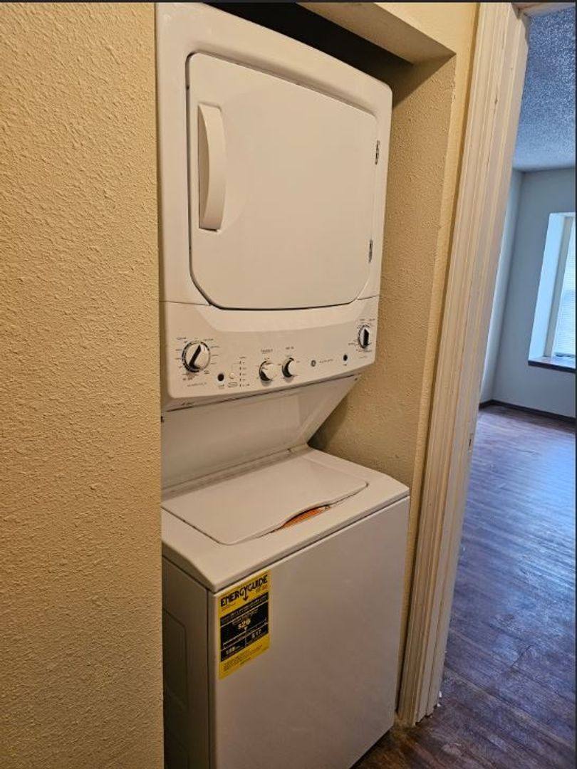Apartment for rent at 915 W College, Bolivar, MO 65613