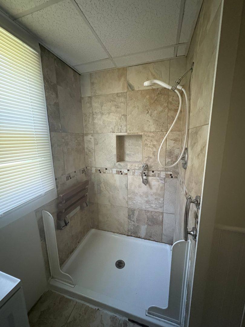 Apartment for rent at 294 Saratoga Ave, Cohoes, NY 12047