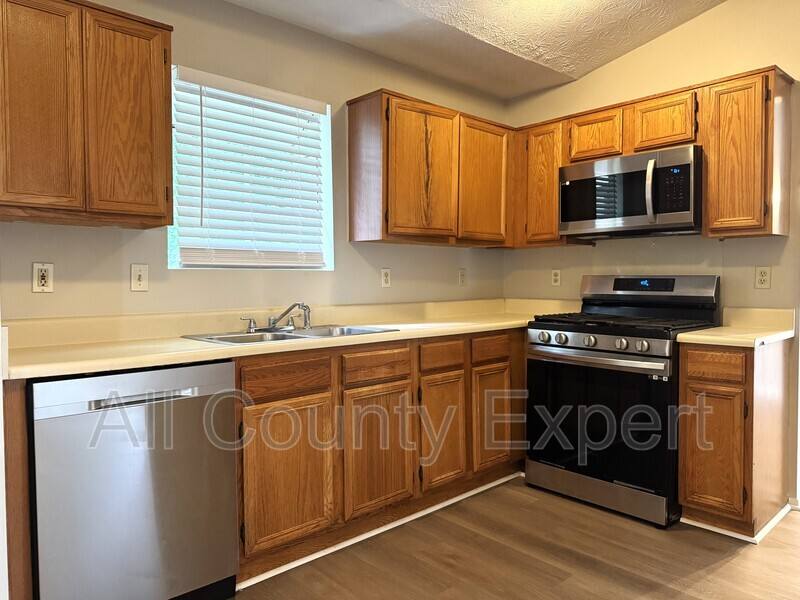 House for rent at 7156 Lone Oak Way, Lithonia, GA 30058