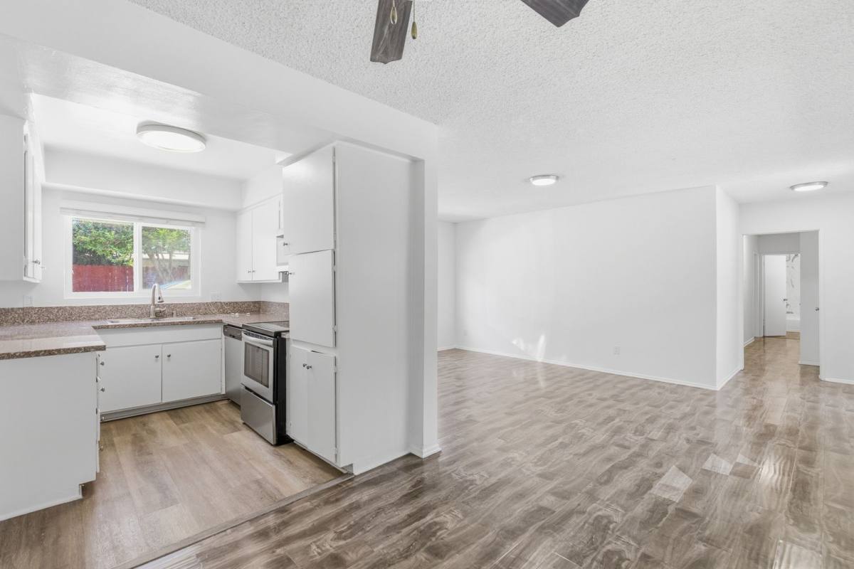 Apartment for rent at 6652 Darby Ave, Reseda, CA 91335