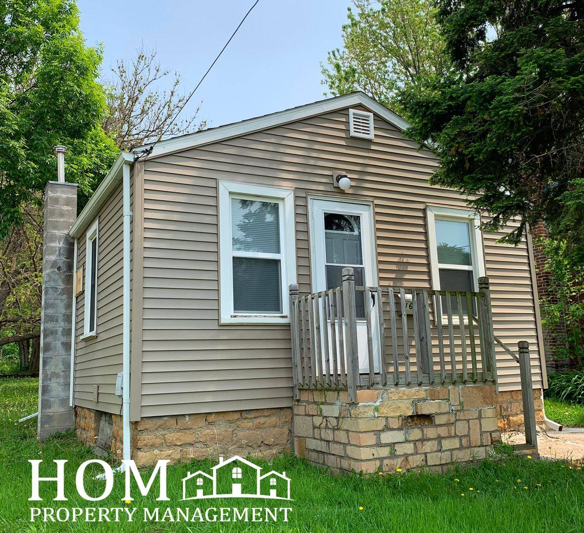 House for rent at 1611 5th Ave, Mankato, MN 56001