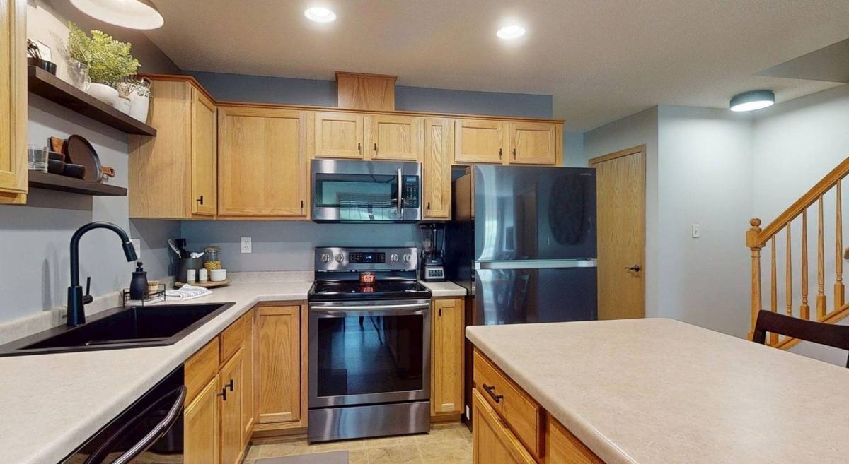 Townhouse for rent at 3057 Venice Lane NW, Rochester, MN 55901