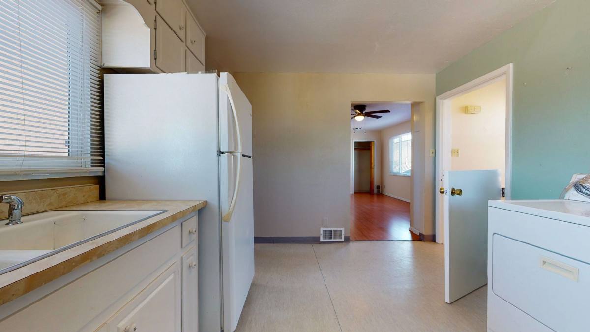 Apartment for rent at 404 Prospect Ave NE, Albuquerque, NM 87102