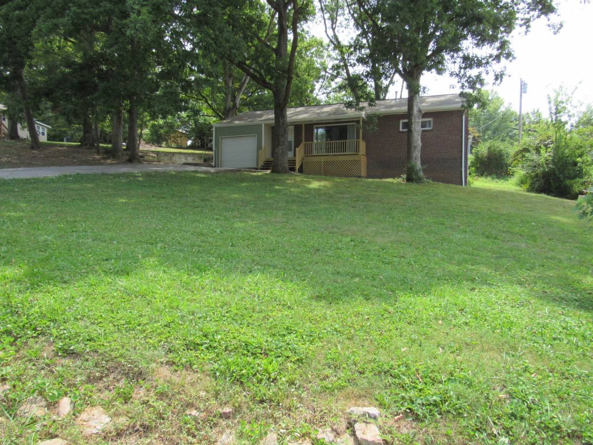 House for rent at 2638 Rahn Ave, Maryville, TN 37804