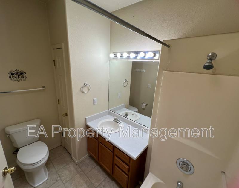 House for rent at 10316 Gutierrez Rd NE, Albuquerque, NM 87111