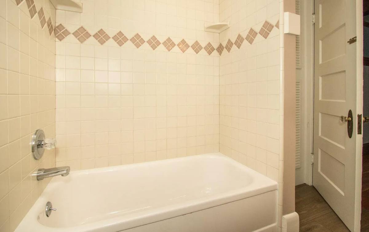 House for rent at 934 Ramona St #1, Palo Alto, CA 94301