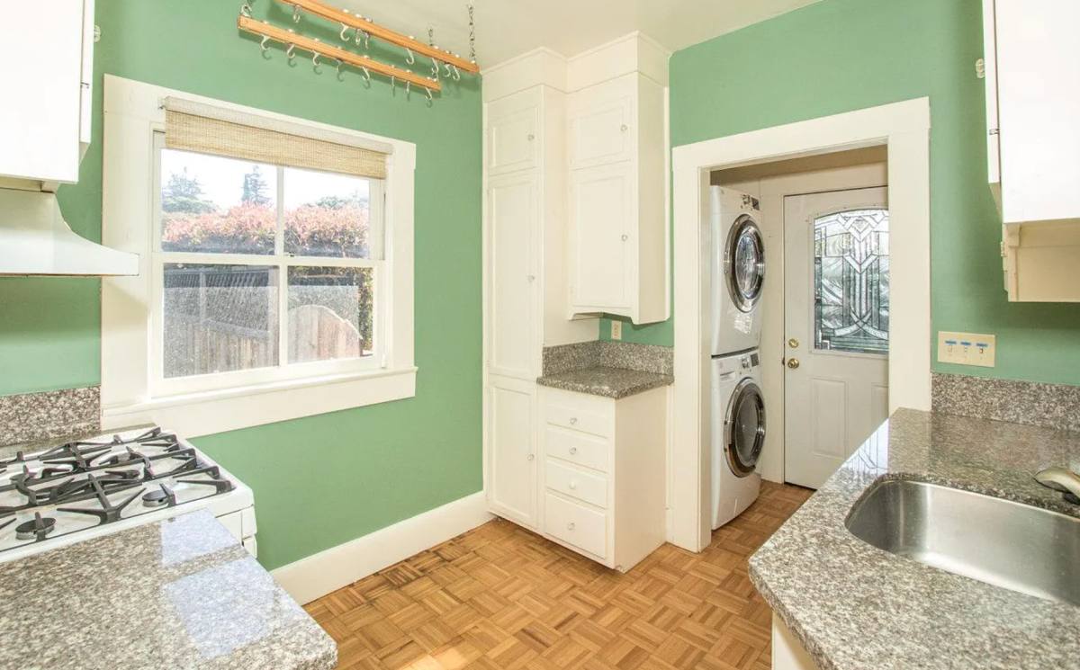 House for rent at 934 Ramona St #1, Palo Alto, CA 94301