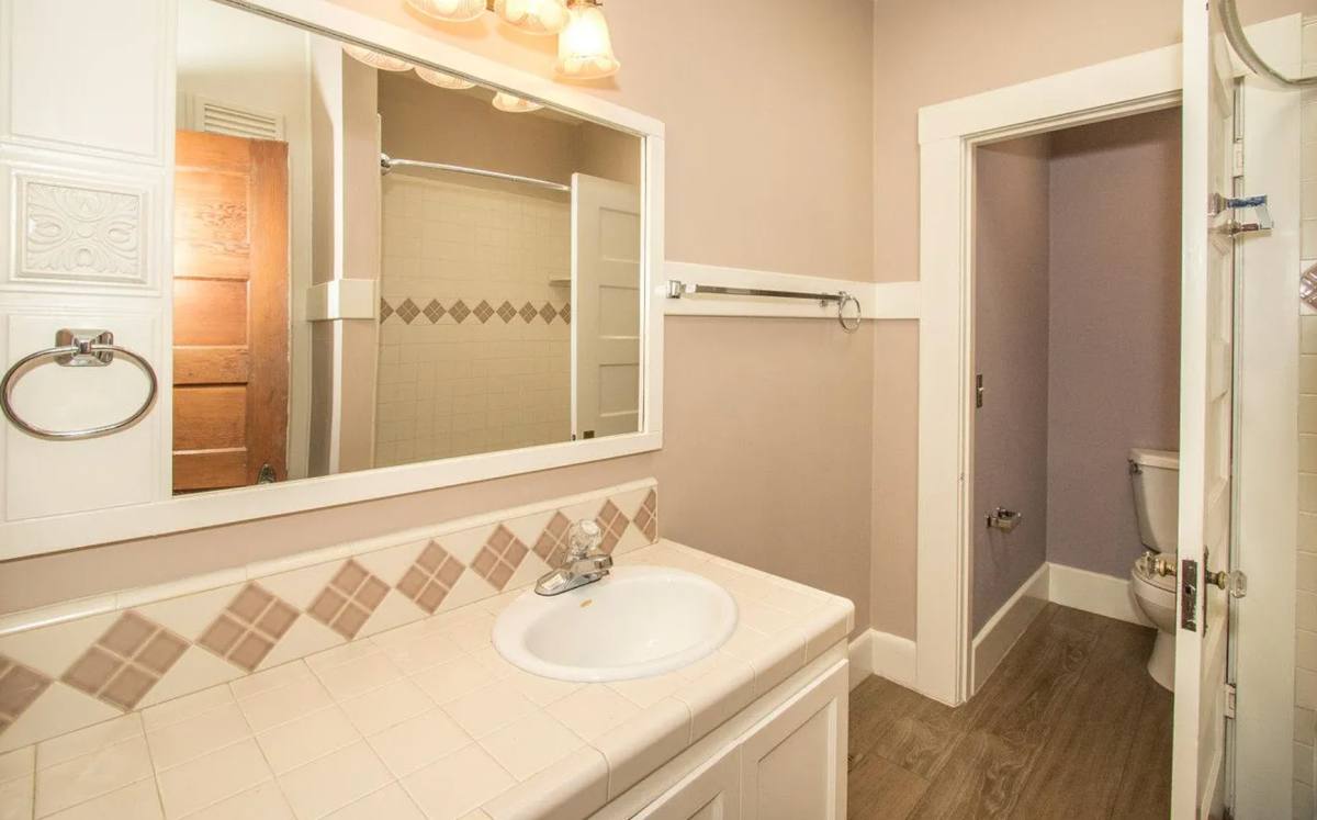 House for rent at 934 Ramona St #1, Palo Alto, CA 94301