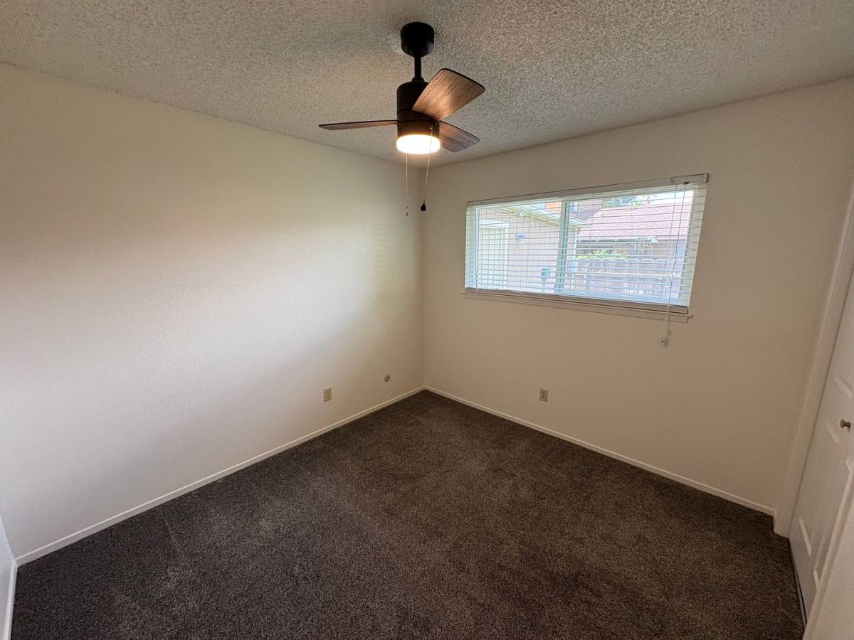 House for rent at 1927 S Julieann Court, Visalia, CA 93277