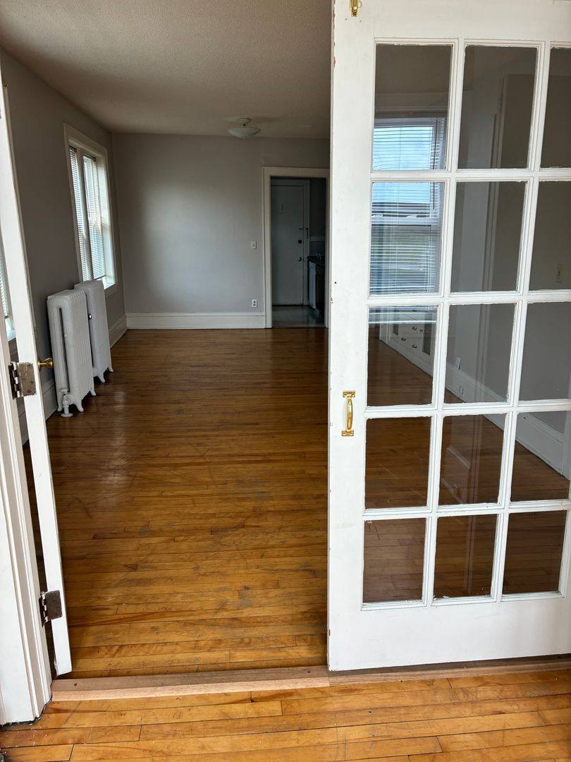 Townhouse for rent at 2118 Dupont Ave S, Minneapolis, MN 55405
