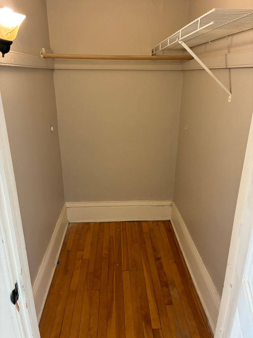 Townhouse for rent at 2118 Dupont Ave S, Minneapolis, MN 55405