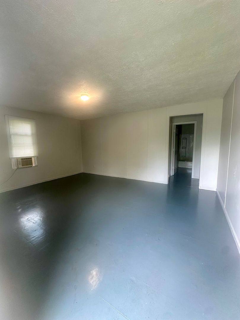Apartment for rent at 96 S 1st Ave, McRae Helena, GA 31055