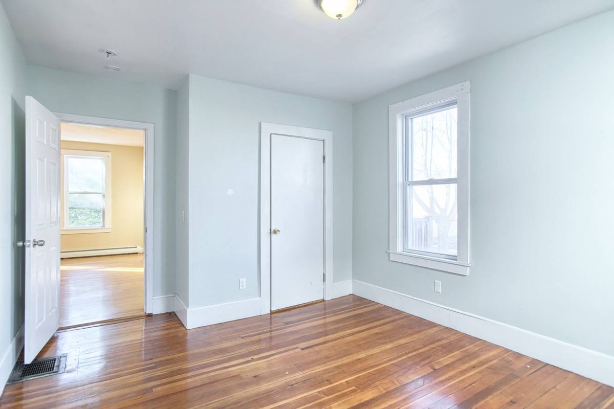 Apartment for rent at 23 Simon St, Beverly, MA 01915