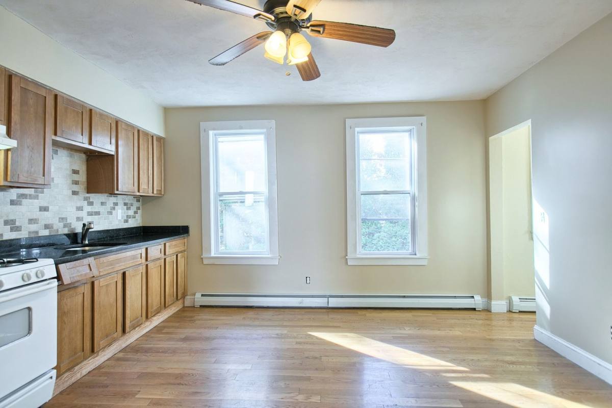 Apartment for rent at 23 Simon St, Beverly, MA 01915
