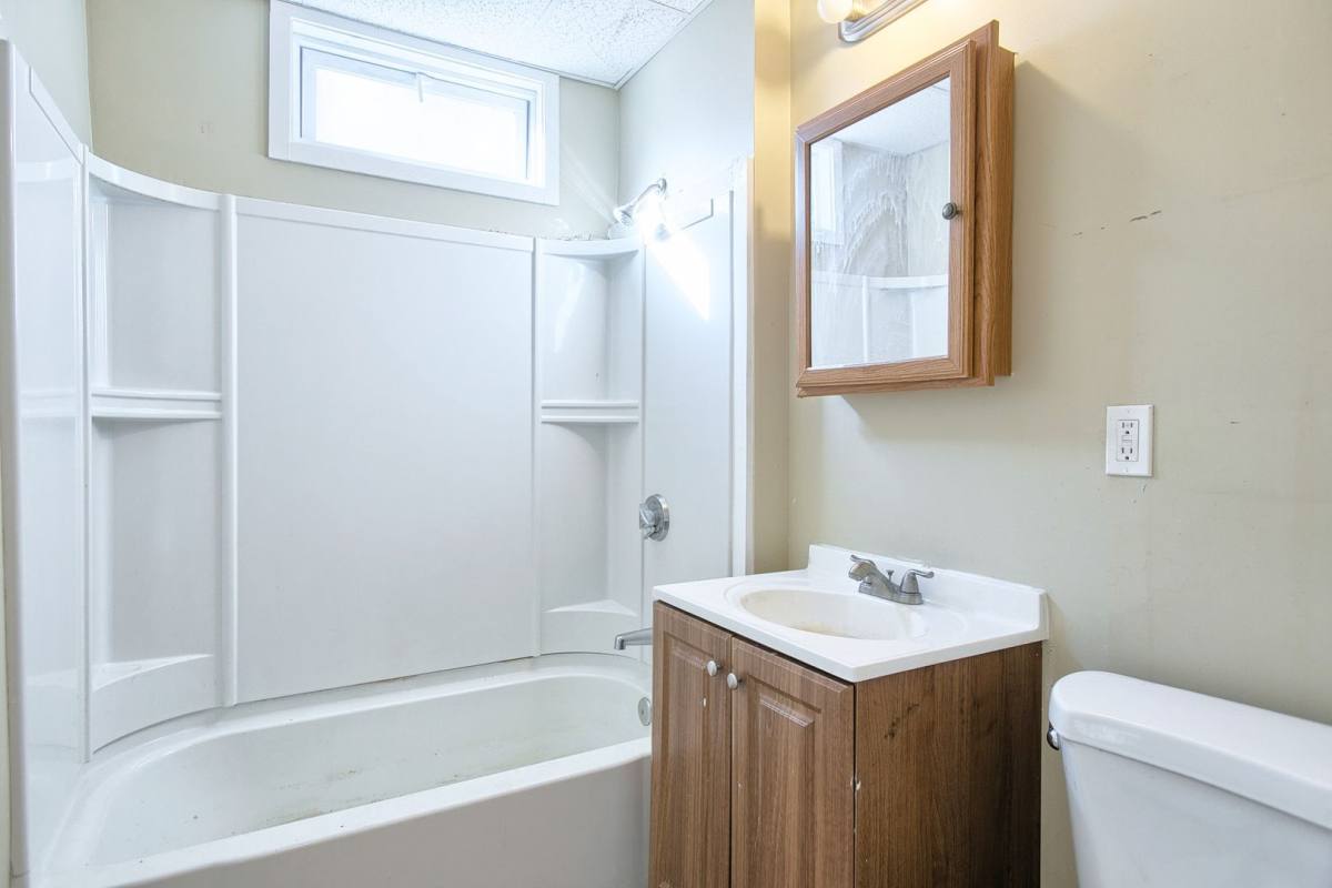 Apartment for rent at 23 Simon St, Beverly, MA 01915