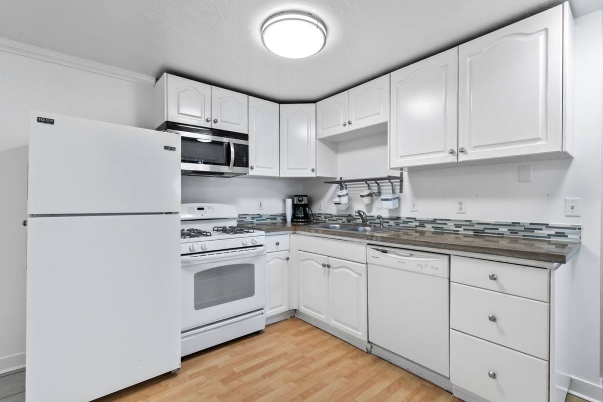 Townhouse for rent at 1076 Canyon Rd, Ogden, UT 84404