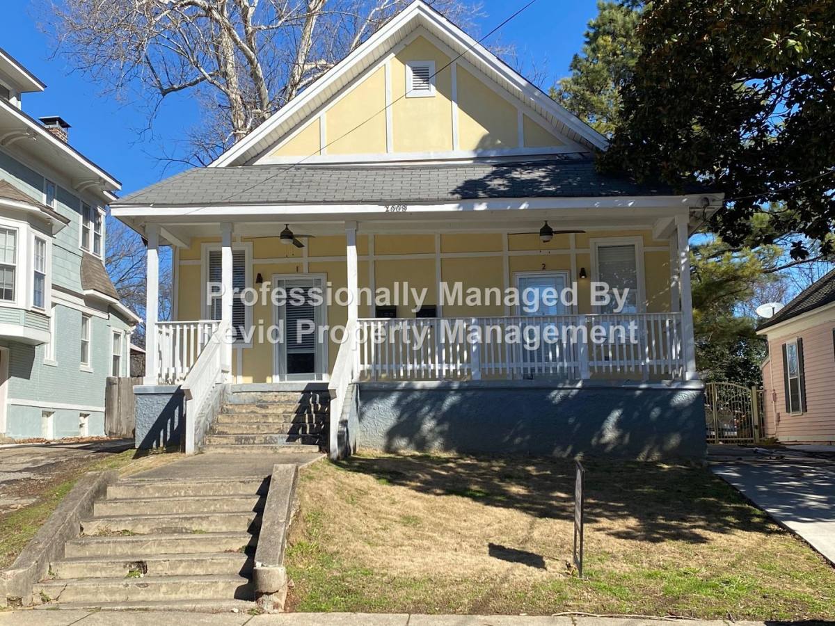 Apartment for rent at 2008 Courtland, Memphis, TN 38104