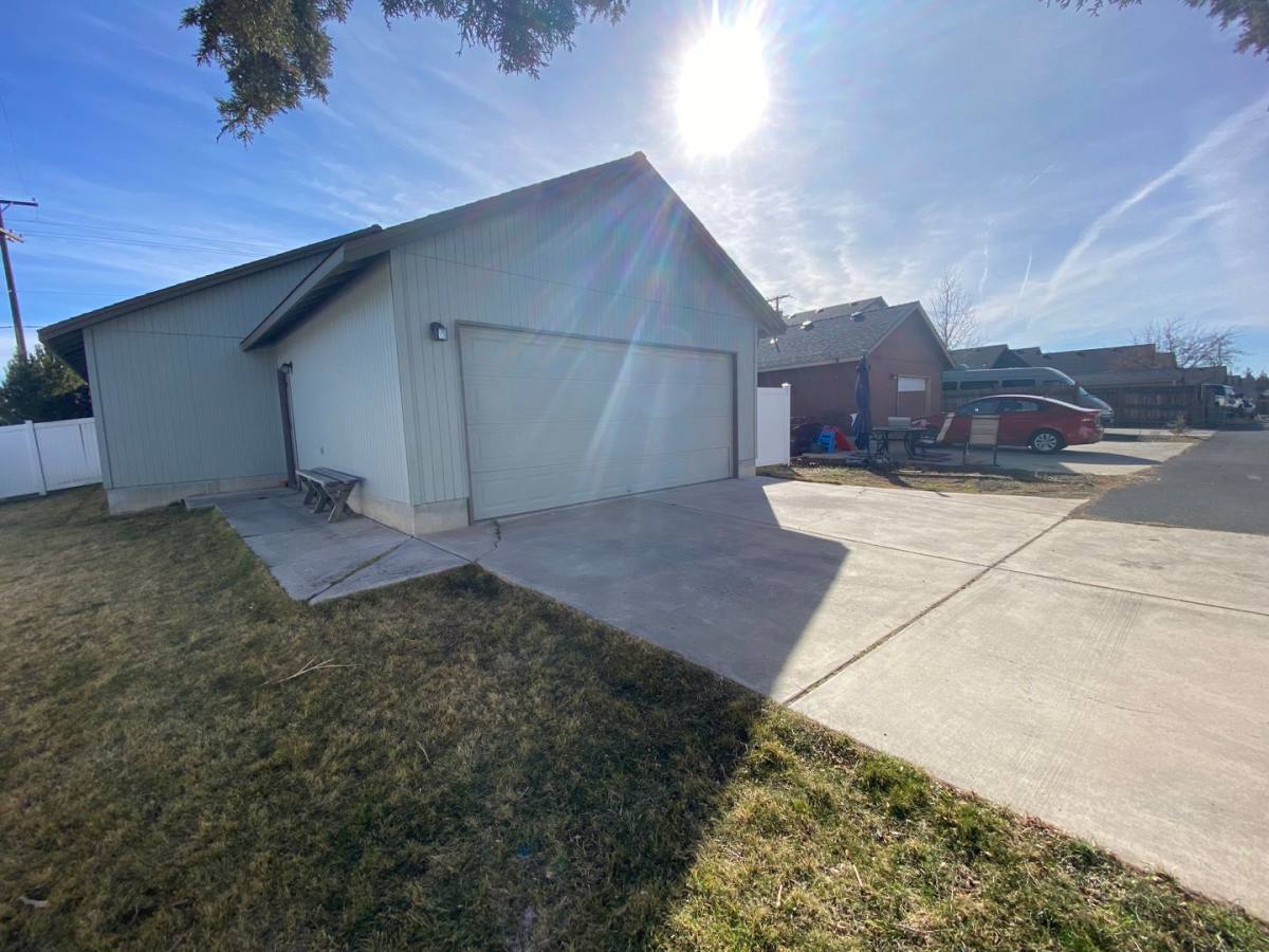 House for rent at 63347 Vogt Rd, Bend, OR 97701