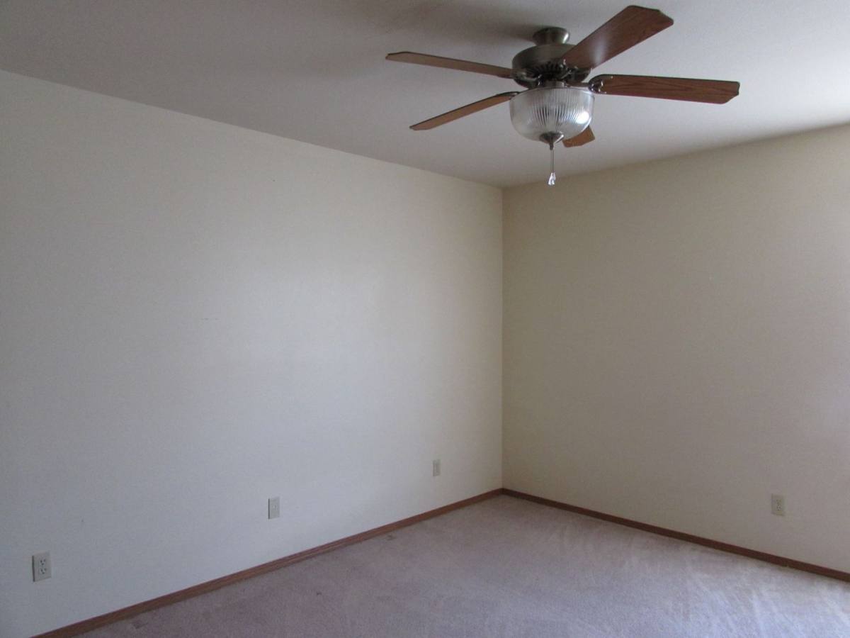 Apartment for rent at 20350 Skyview Dr, Waynesville, MO 65583