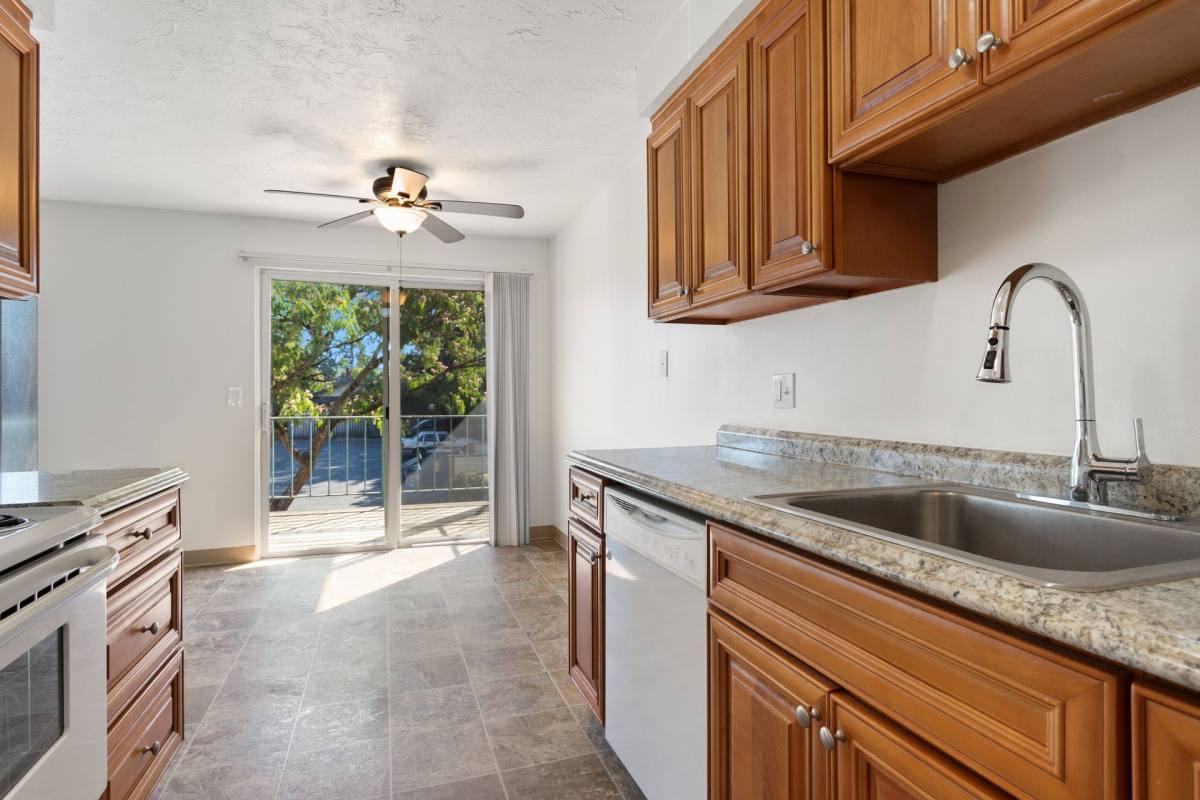 Apartment for rent at 1021 SE 122nd Ave, Portland, OR 97233
