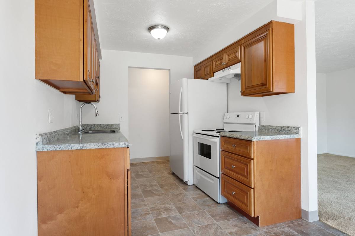 Apartment for rent at 1021 SE 122nd Ave, Portland, OR 97233
