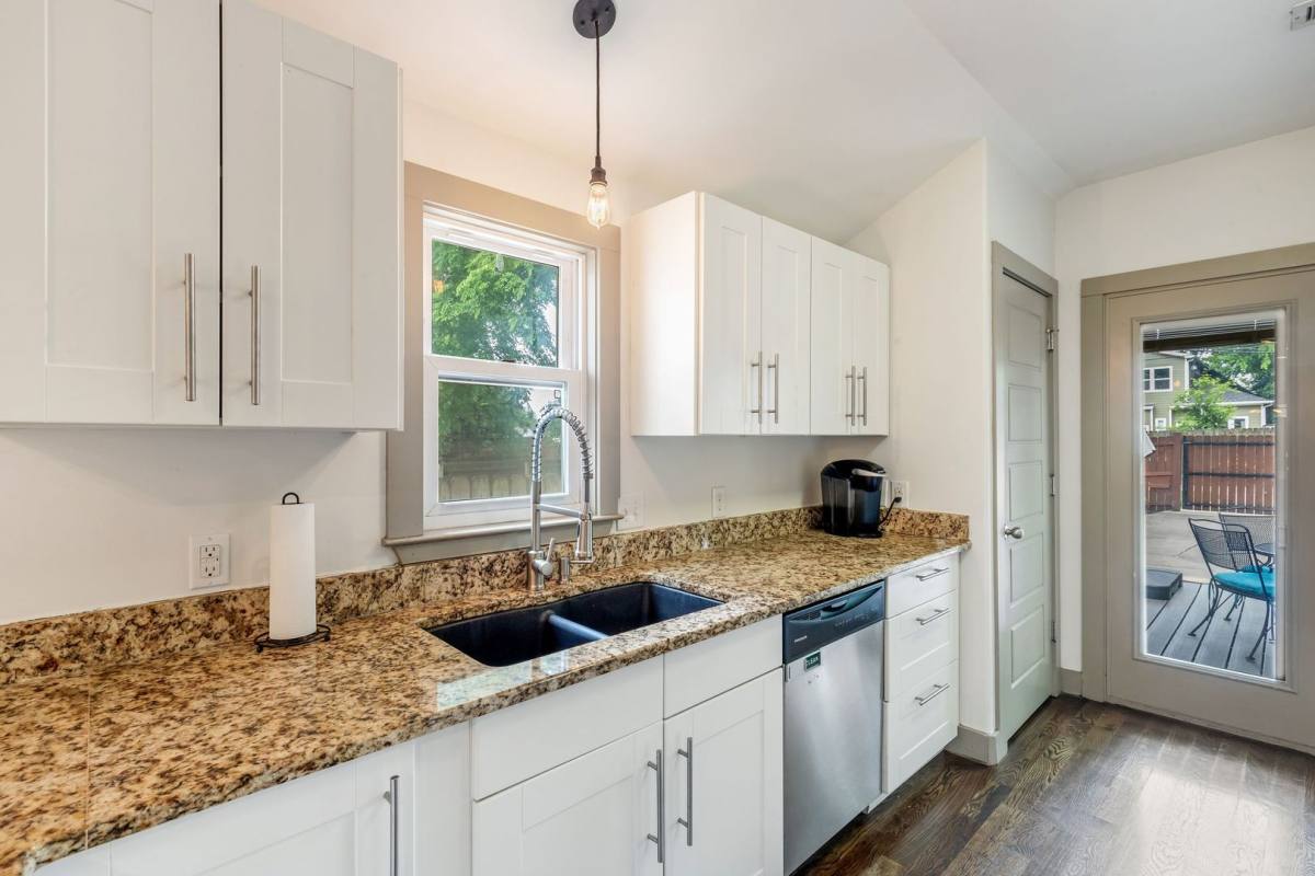House for rent at 1018 N 6th St, Nashville, TN 37207