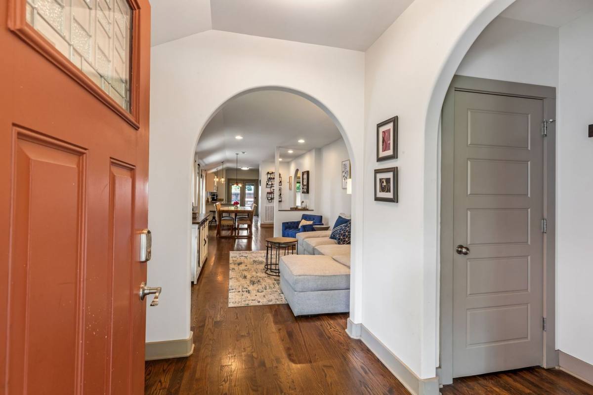 House for rent at 1018 N 6th St, Nashville, TN 37207