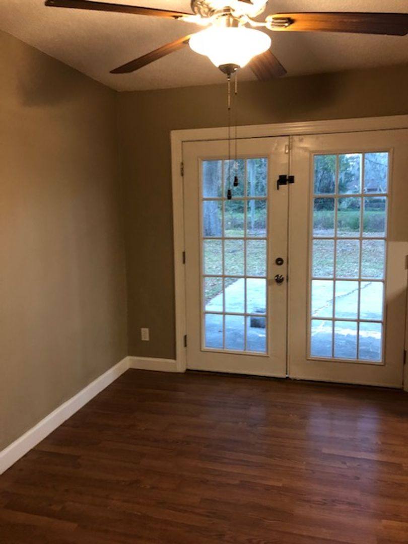 House for rent at 406 Montclair Blvd, Savannah, GA 31419