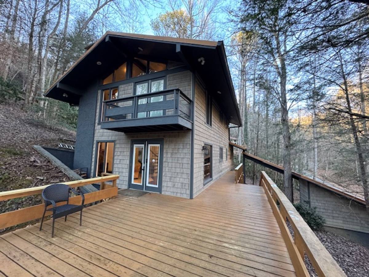 House for rent at 247 Bruce Rd, Gatlinburg, TN 37738