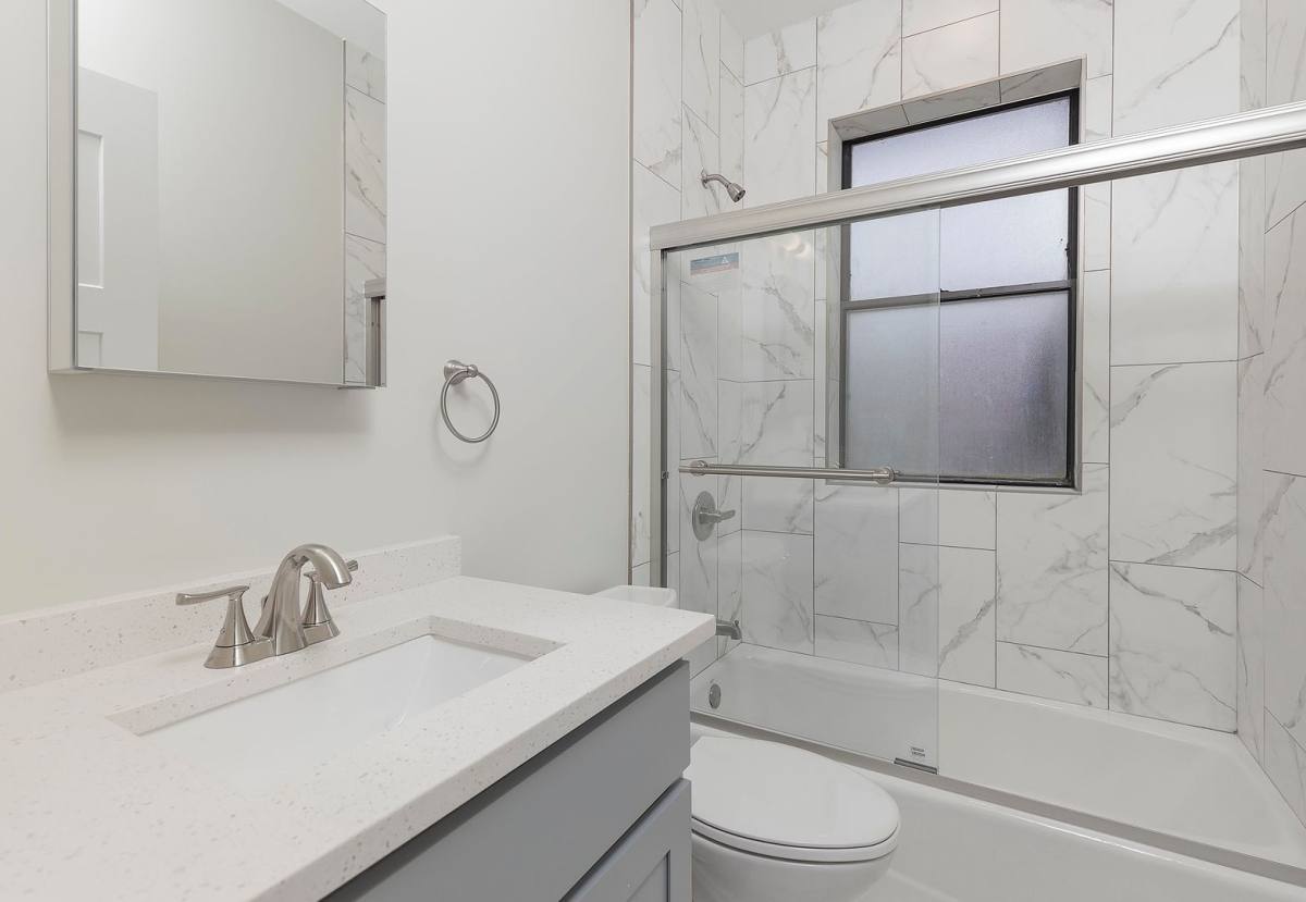 Apartment for rent at 2901-11 N Clark, Chicago, IL 60657