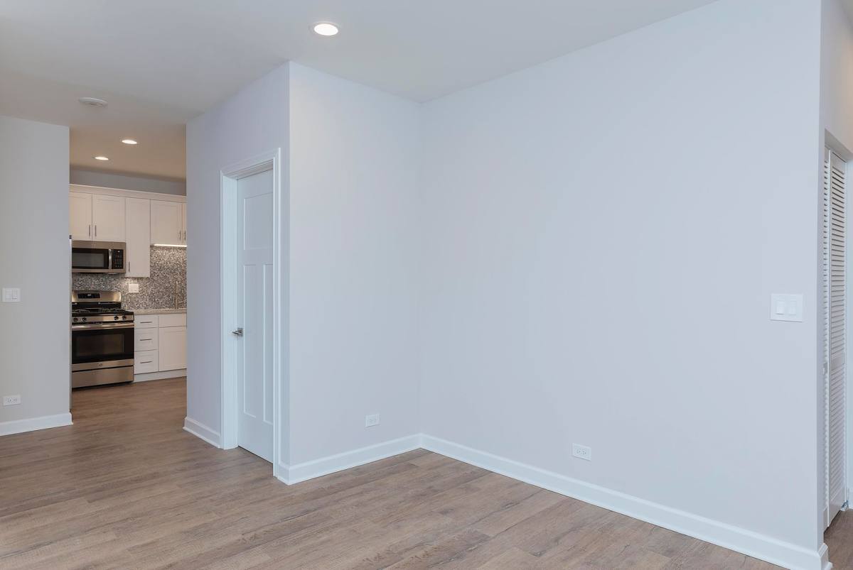 Apartment for rent at 2901-11 N Clark, Chicago, IL 60657