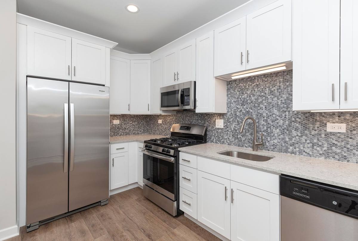 Apartment for rent at 2901-11 N Clark, Chicago, IL 60657