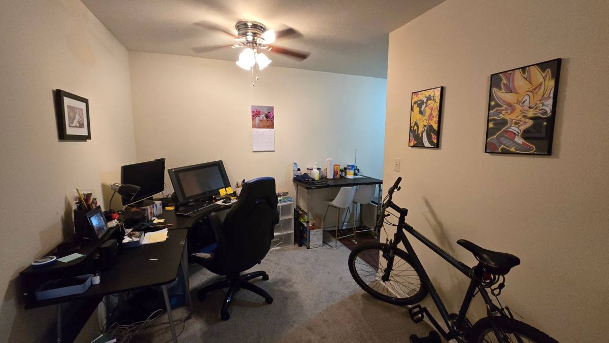 Apartment for rent at 421-31 W Barry, Chicago, IL 60657