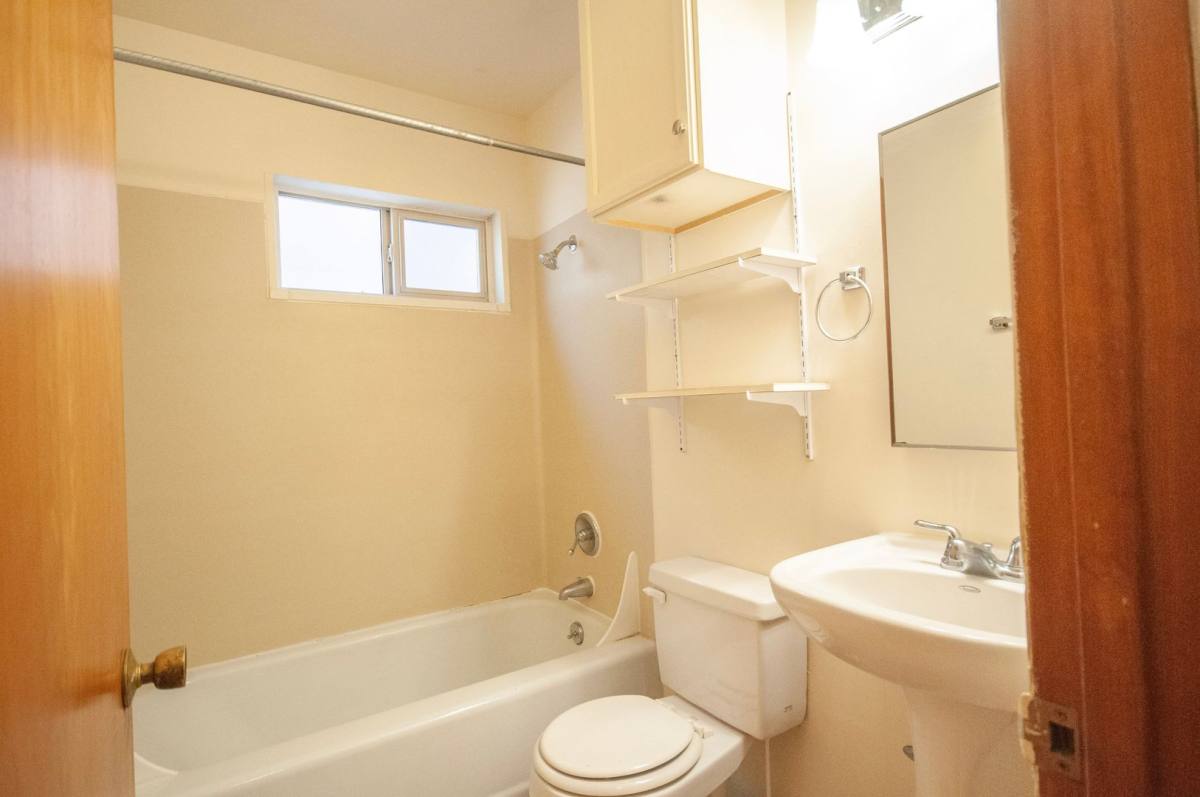 Apartment for rent at 5043 15th Ave NE, Seattle, WA 98105