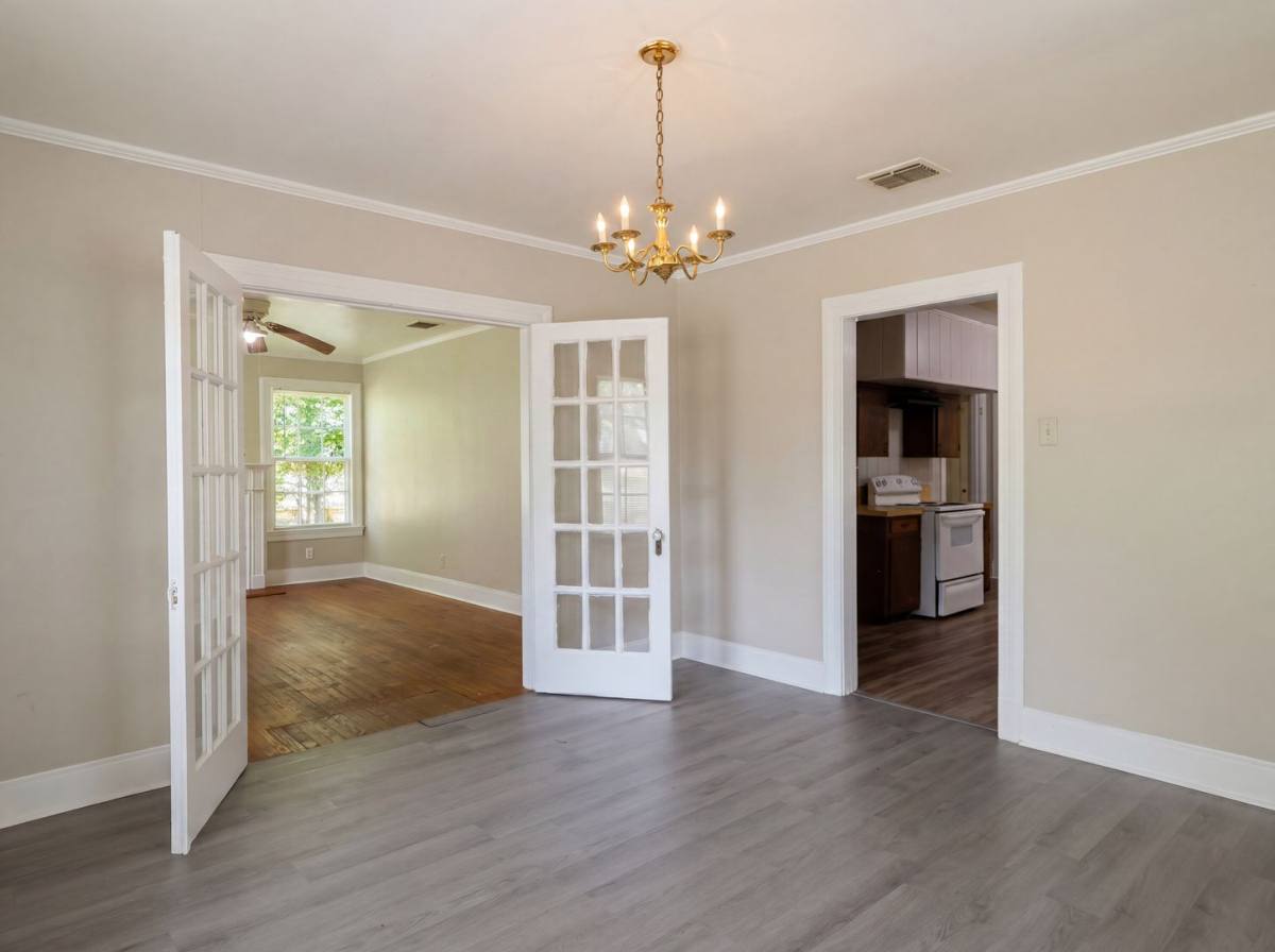 House for rent at 2811 Samford Ave, Shreveport, LA 71103