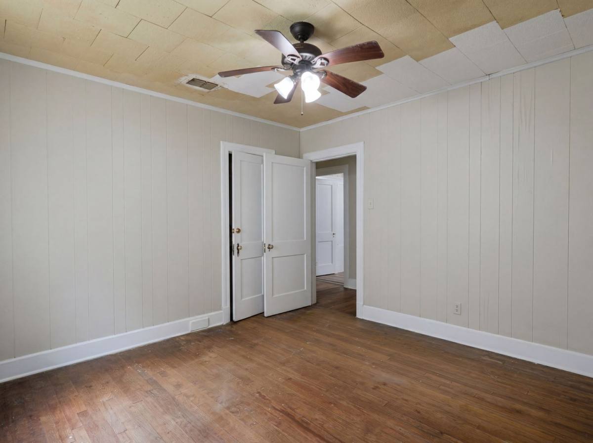 House for rent at 2811 Samford Ave, Shreveport, LA 71103