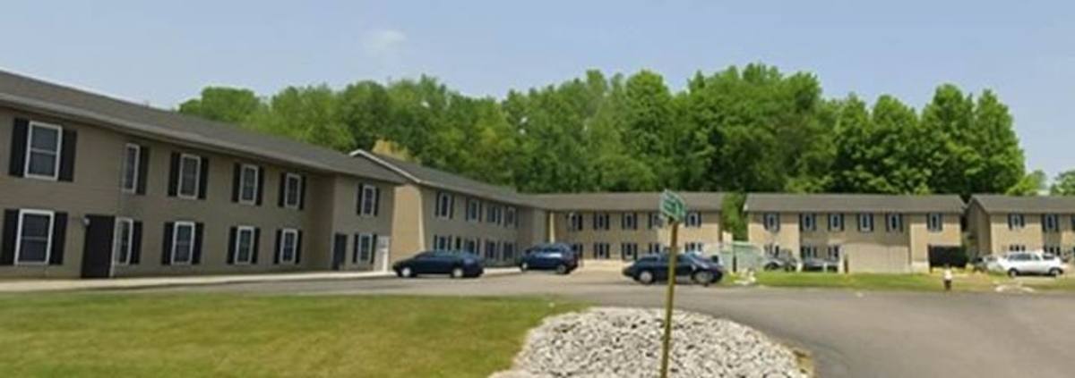 Apartment for rent at 279 Woodridge Court, Goshen, IN 46528