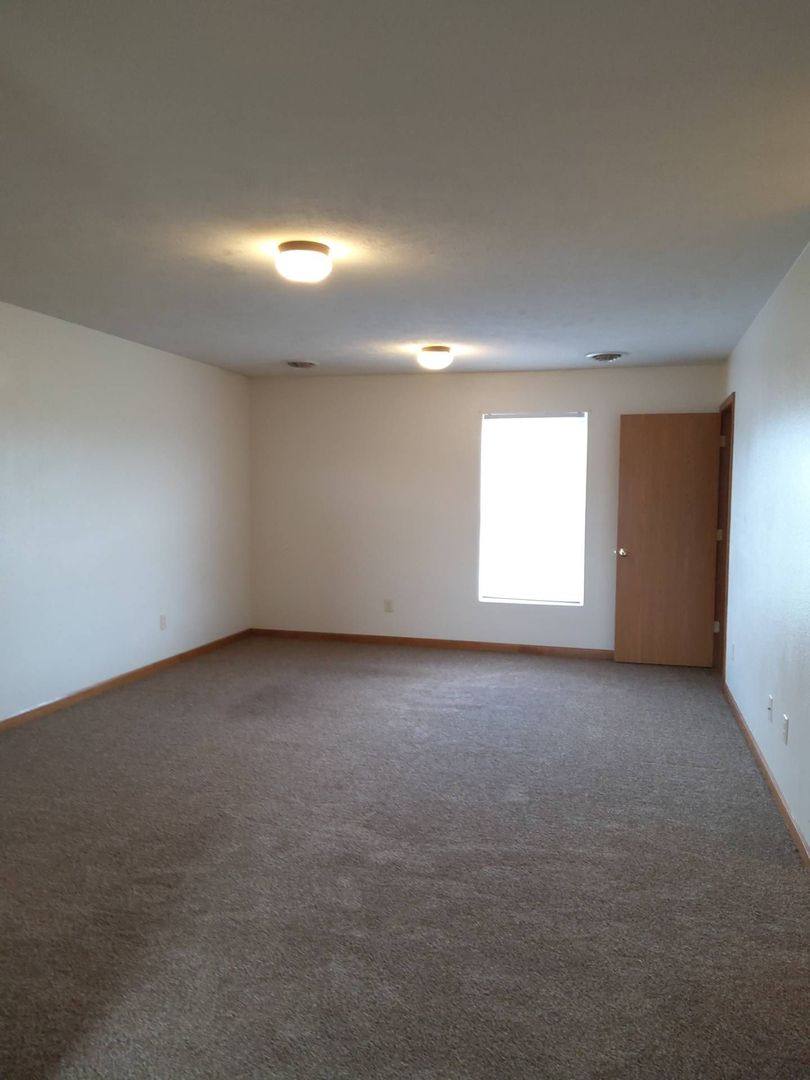 Apartment for rent at 279 Woodridge Court, Goshen, IN 46528