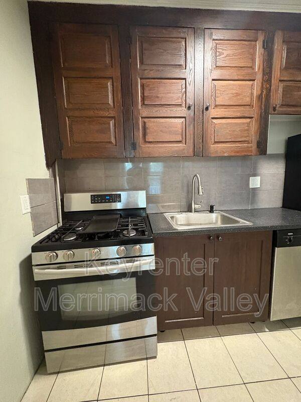Apartment for rent at 46-48 S Prospect St #1, Haverhill, MA 01835
