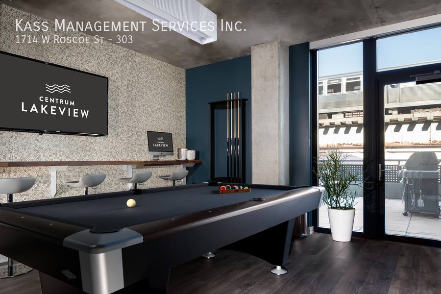 Apartment for rent at 1714 W Roscoe St, Chicago, IL 60657